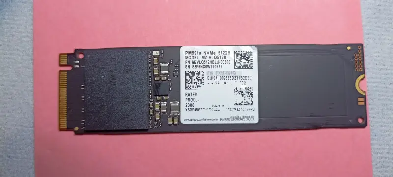 SSD Samsung 512 gb на MLC памяти износ 2%