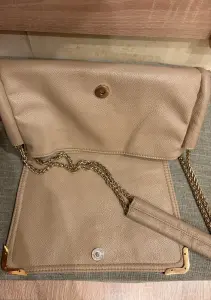 Женская сумка английского бренда Elizabeth Grant