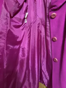 Пальто шерстяное, размер 50-52,  в хорошем состоянии.