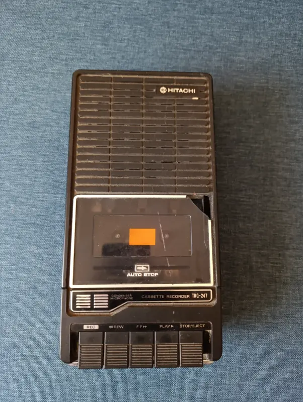 Магнитофон HITACHI TRQ - 247