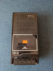 Магнитофон HITACHI TRQ - 247