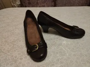 Женская обувь