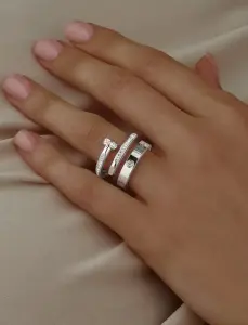 Набор из двух колец,-медицинский сплав (размер 20)