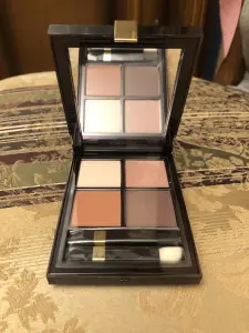 Тени для век