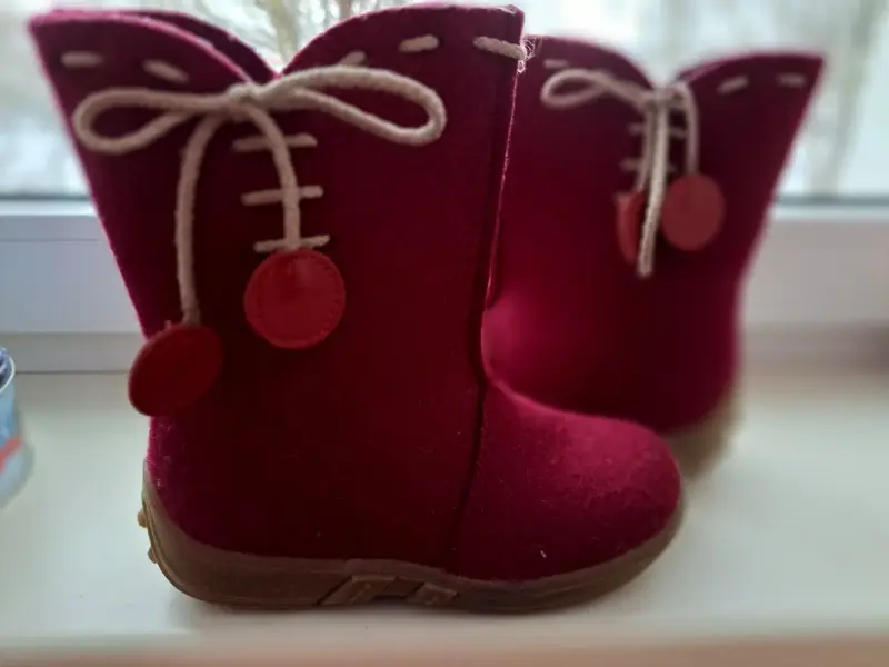 Валенки бордовые, как новые, р.29(18см), б.у - Вся Беларусь - 234138 - Доска объявлений Kupika.by - Фото 4