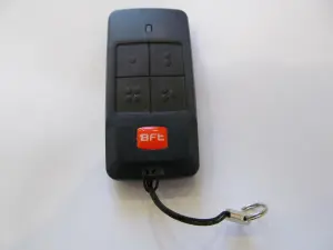 Пульт ДУ для ворот, ролет, шлагбаумов новый, BFT MITTO COOL C4