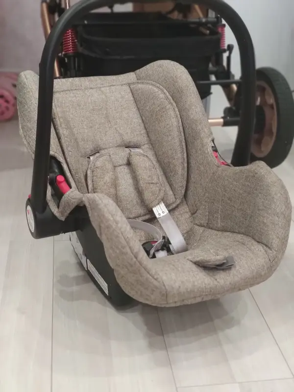 Детские коляски - Коляска Lorelli Lora (3 в 1) - Вся Беларусь - Фото 5 Коляска Lorelli Lora (3 в 1) - Вся Беларусь - 232365 - Доска объявлений Kupika.by - Фото 5