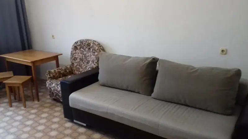 Сдается однокомнатная квартира в Московском районе (метро «Петровщина»).