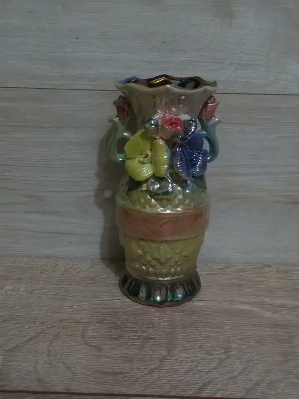 Фарфоровая ваза, винтаж. Китай