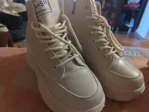 Ботинки женские