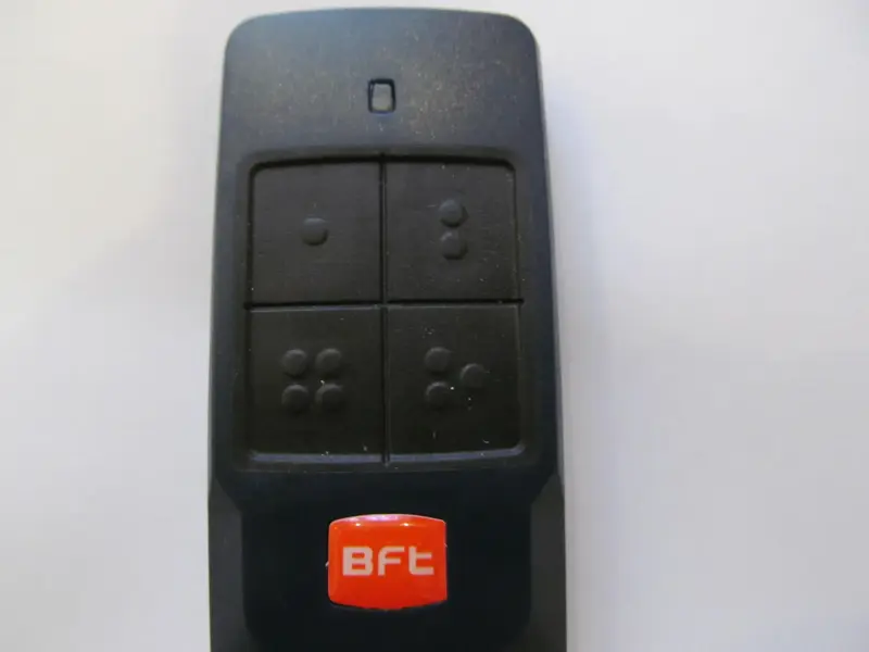 Заборы, калитки, ворота - Пульт ДУ для ворот, ролет, шлагбаумов новый, BFT MITTO COOL C4 - Вся Беларусь - Фото 2 Пульт ДУ для ворот, ролет, шлагбаумов новый, BFT MITTO COOL C4 - Вся Беларусь - 232216 - Доска объявлений Kupika.by - Фото 2