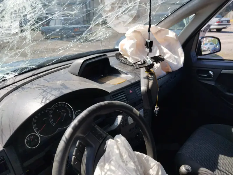 Легковой автомобиль аварийный - Вся Беларусь - 232655 - Доска объявлений Kupika.by - Фото 5