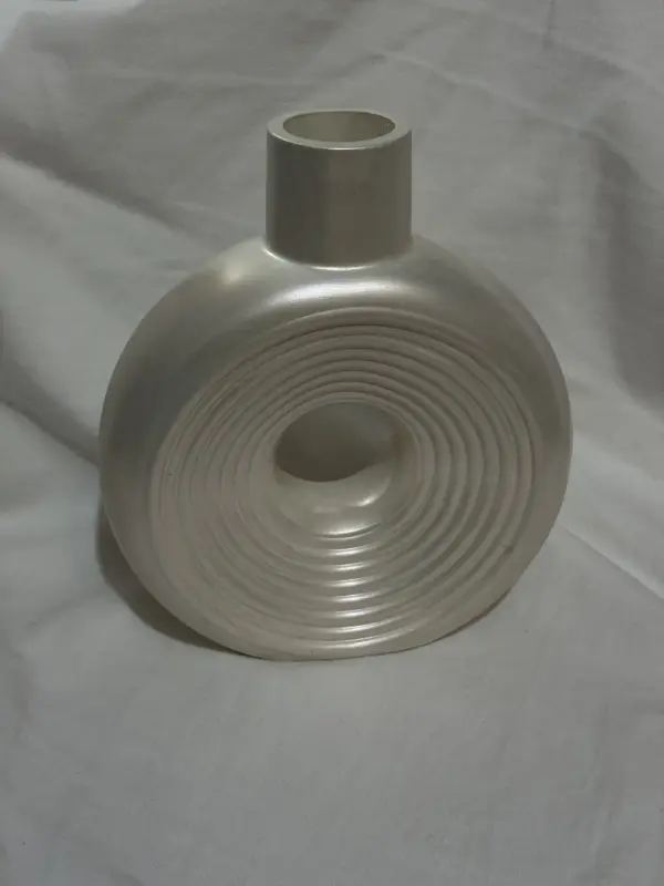 Ваза декоративная из гипса