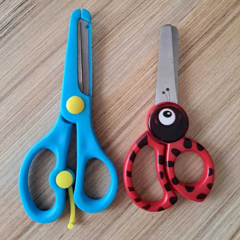 Ножницы детские тупоконечные-2шт, как новые