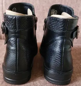 Ботинки, р.36