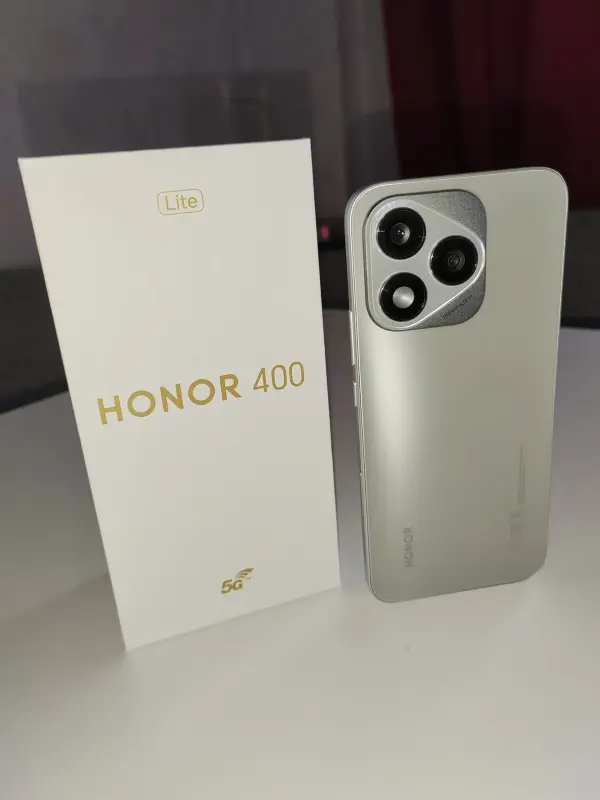 Телефон Honor 400 lite