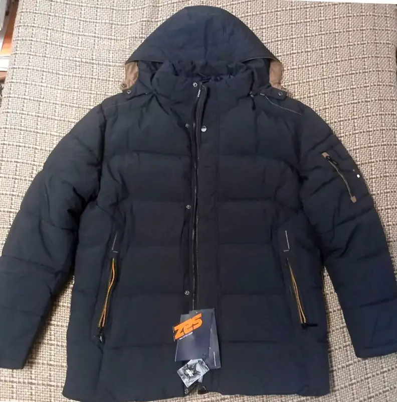 НОВАЯ зимняя куртка SAZ с капюшоном, р.58-60