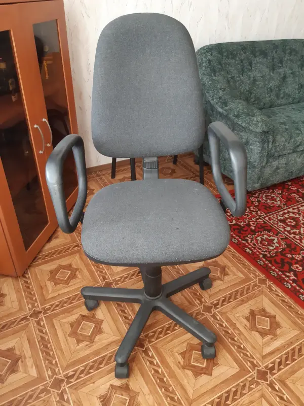 Кресло офисное