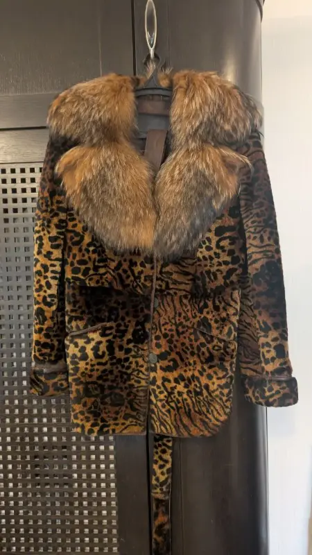 Шуба натуральная стриженый мутон Golden Fleece новая