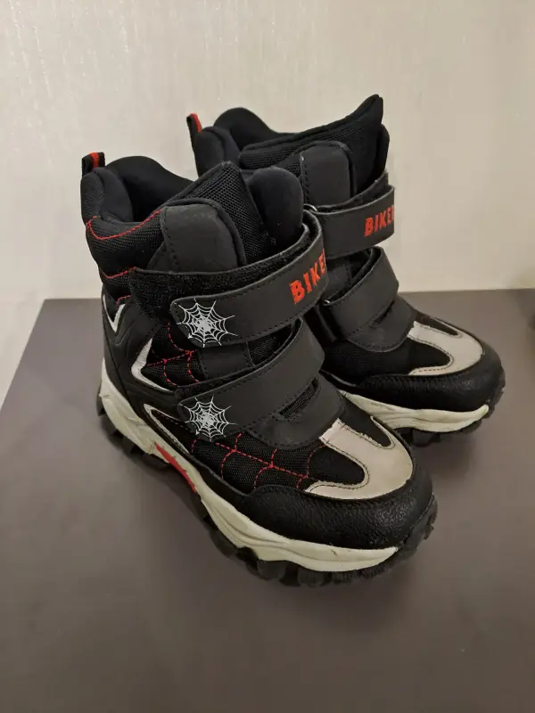 Детская обувь - Зимние сапожки ''Biker'' р.30 ( в идеале) - Вся Беларусь Зимние сапожки ''Biker'' р.30 ( в идеале) - Вся Беларусь - 234045 - Доска объявлений Kupika.by