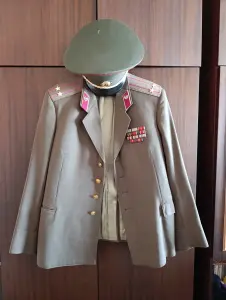 Китель и фуражка