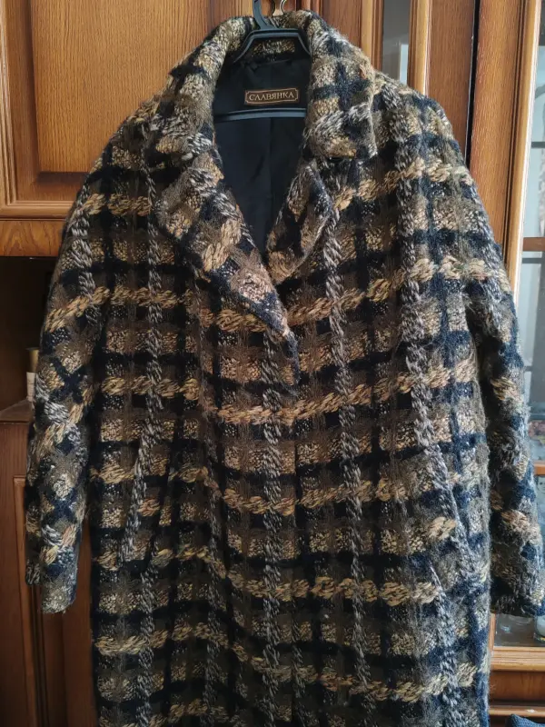 Верхняя женская одежда