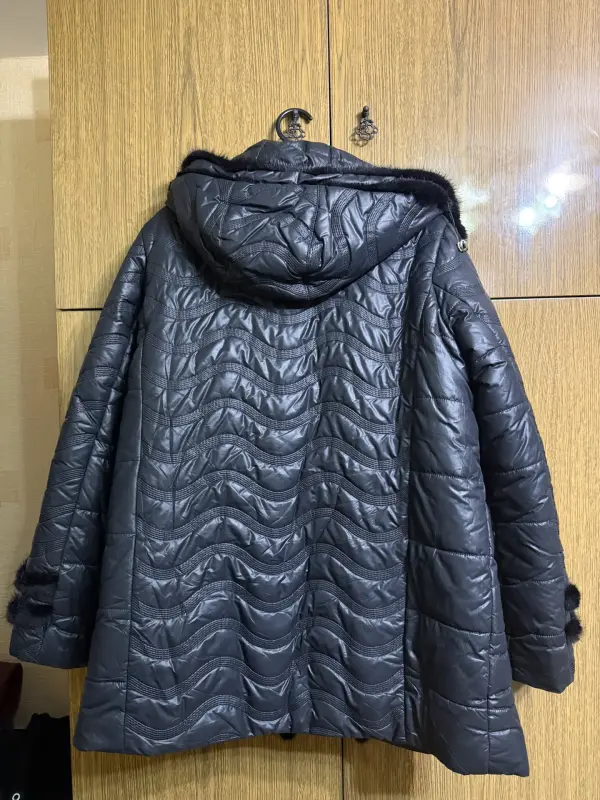 Женская верхняя одежда - Куртка с отделкой из меха норки, размер 56 - Вся Беларусь - Фото 2 Куртка с отделкой из меха норки, размер 56 - Вся Беларусь - 234878 - Доска объявлений Kupika.by - Фото 2