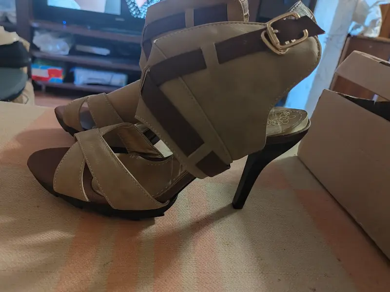 Женская обувь БУ и новая - Босоножки - Вся Беларусь Босоножки - Вся Беларусь - 235206 - Доска объявлений Kupika.by