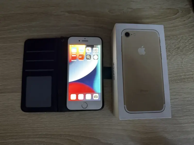Мобильные телефоны - Iphone 7 Gold 32Gb - Вся Беларусь Iphone 7 Gold 32Gb - Вся Беларусь - 234071 - Доска объявлений Kupika.by