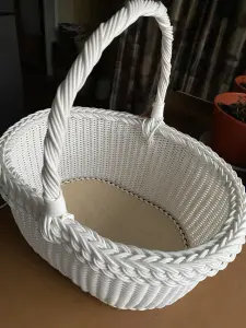 Кашпо из ротанга