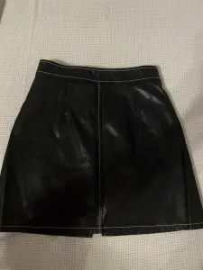 юбка кожаная