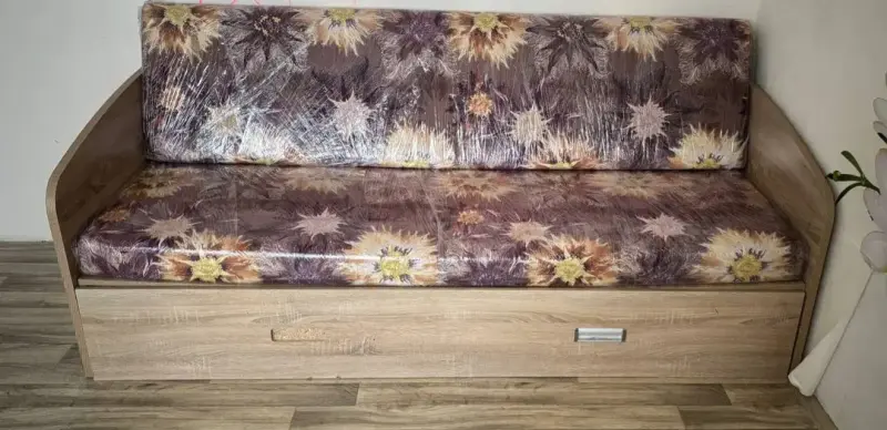 Диван (тахта)