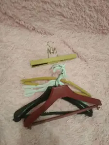 Вешалки для одежды