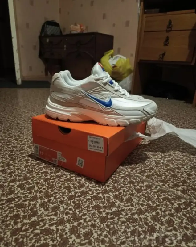 Новые кроссовки Nike initiator