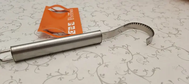 Посуда и кухонные аксессуары - Нож-декоратор для масла, мороженого и т.п. - Вся Беларусь - Фото 2 Нож-декоратор для масла, мороженого и т.п. - Вся Беларусь - 235074 - Доска объявлений Kupika.by - Фото 2