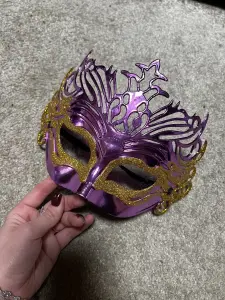 Маска карнавальная