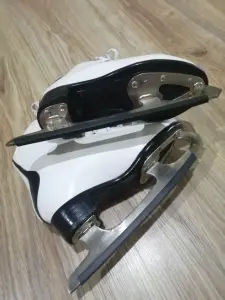 Коньки ледовые, размер 31