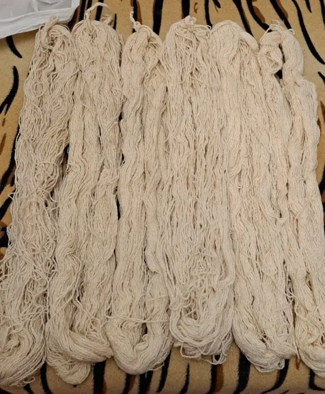 Пряжа-нитки из шерсти овец-осталось 690гр