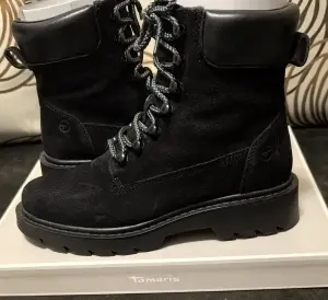 Ботинки женские