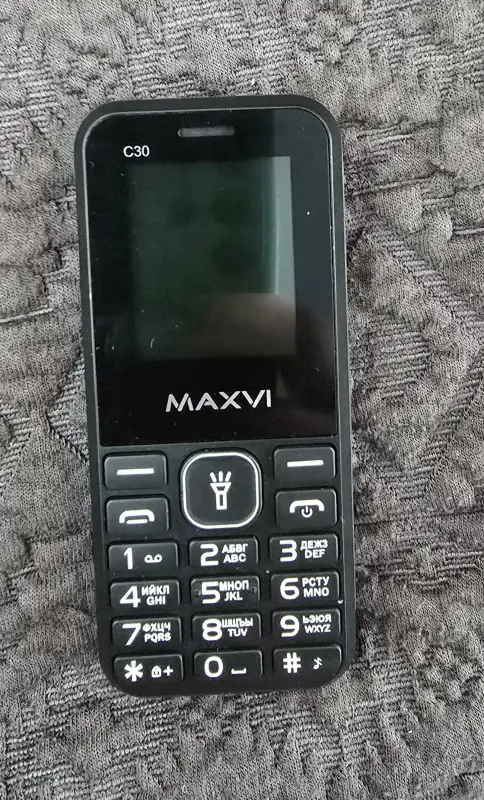 Мобильный телефон