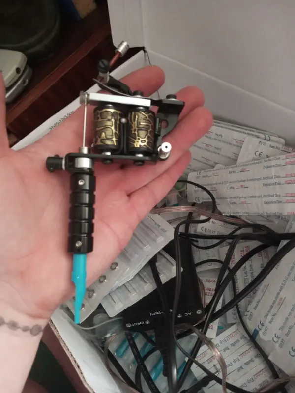 Тату машинка