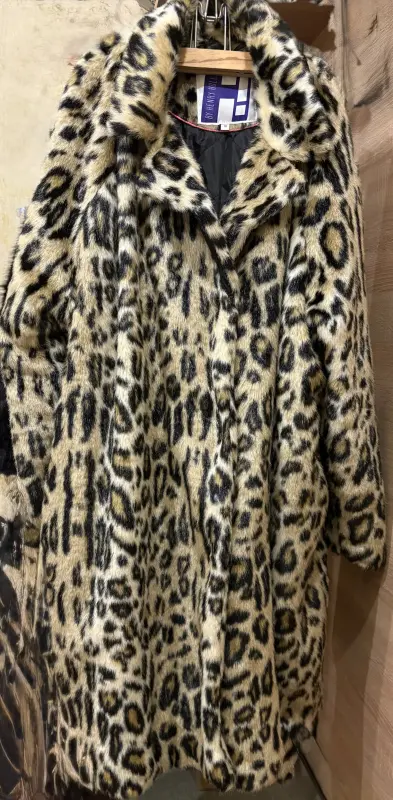 Шубка укороченная Henry Holland, размер 48-52