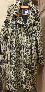 Шубка укороченная Henry Holland, размер 48-52