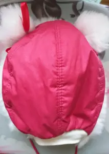 Шапка розовая с мехом на 2-3года, как новая