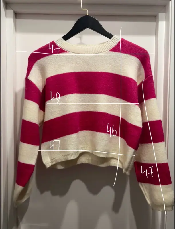 Свитеры, толстовки, свитшоты - свитер укороченный - Вся Беларусь - Фото 2 свитер укороченный - Вся Беларусь - 232411 - Доска объявлений Kupika.by - Фото 2