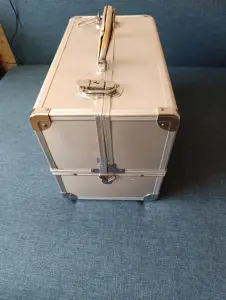 Чемодан косметичка