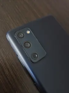 Мобильный телефон Samsung galaxy s20 fe