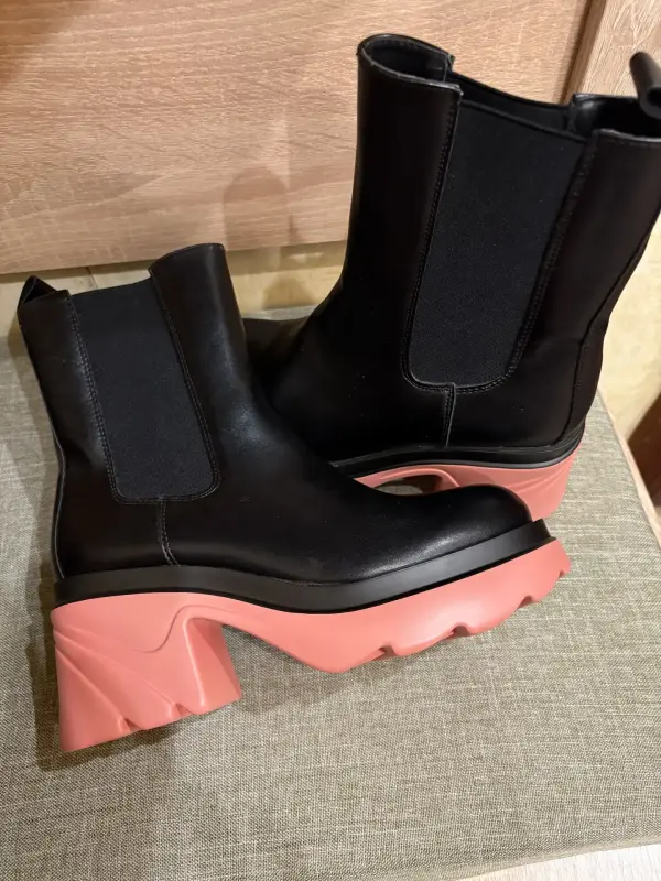 Сапожки девичьи / женские Shein