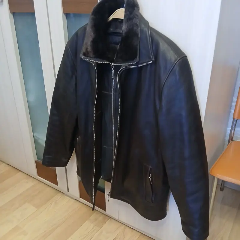 мужская куртка.