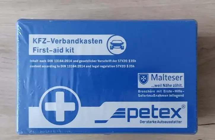 Автомобильная аптечка (Германия)